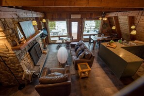 Smart TV, fireplace, DVD player, books