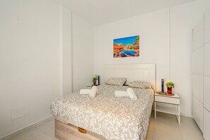 3 bedrooms, free WiFi, bed sheets