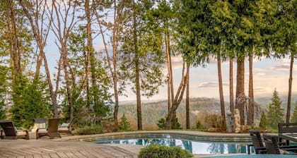Escape to Nevada City’s Round House Retreat.