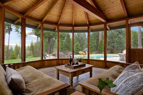 Escape to Nevada City’s Round House Retreat.