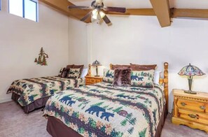 1 bedroom, WiFi - Yosemite's Cozy Corner New FAVEcations Listing (Yosemite West)