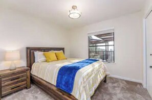 4 bedrooms - NEW Deer Ridge Lookout w/Game Room Near Yosemite! (Oakhurst)