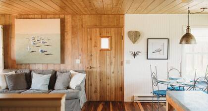 1- Cheerful and cozy water-view cottage