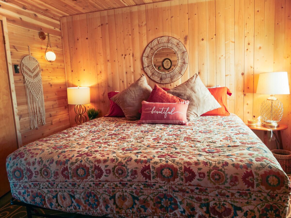 1 bedroom, iron/ironing board, travel crib, WiFi