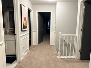 Interior - Spacious Long Pond House, near all attractions (Long Pond)