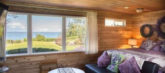 Rm 4 Sequim lavender · 4-Water View-Beach access-Sequim's Lavender Room