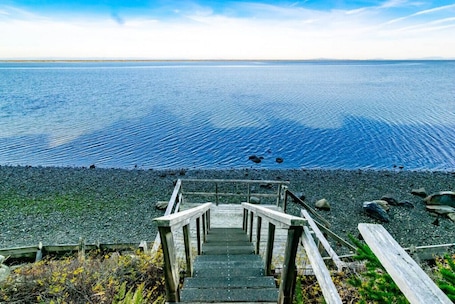 ビーチ. Rm 4 Sequim lavender · 4-Water View-Beach access-Sequim's Lavender Room