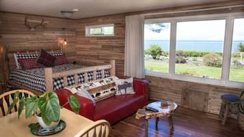 Bügeleisen/Bügelbrett, Reisekinderbett, kostenloses WLAN, Bettwäsche