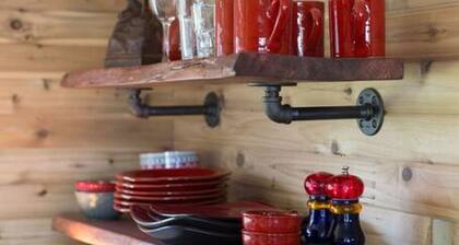 3-Rustic Cabin · 3-NW Rustic Cabin on the water-Beach-full kitchen