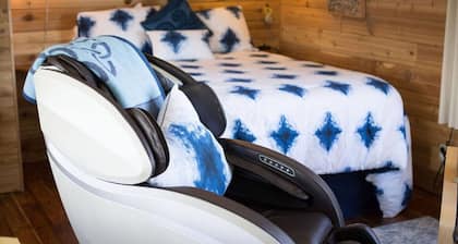 5- Hot Tub & Massage Chair- Water view Cottage