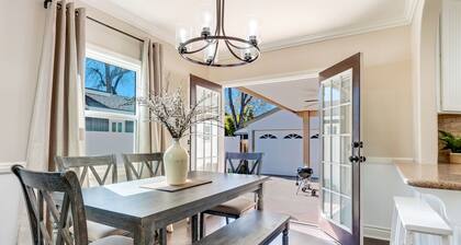 *Family Getaways* Charming Pool Home by Downtown