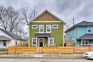 Exterior - Indianapolis Vacation Home: 3 Mi to Dtwn! (Indianapolis)