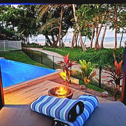 Outdoor pool, free pool cabanas, pool loungers