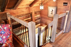 Interior - New! Carolina Frost Cabin in Downtown Mocksville (Mocksville)