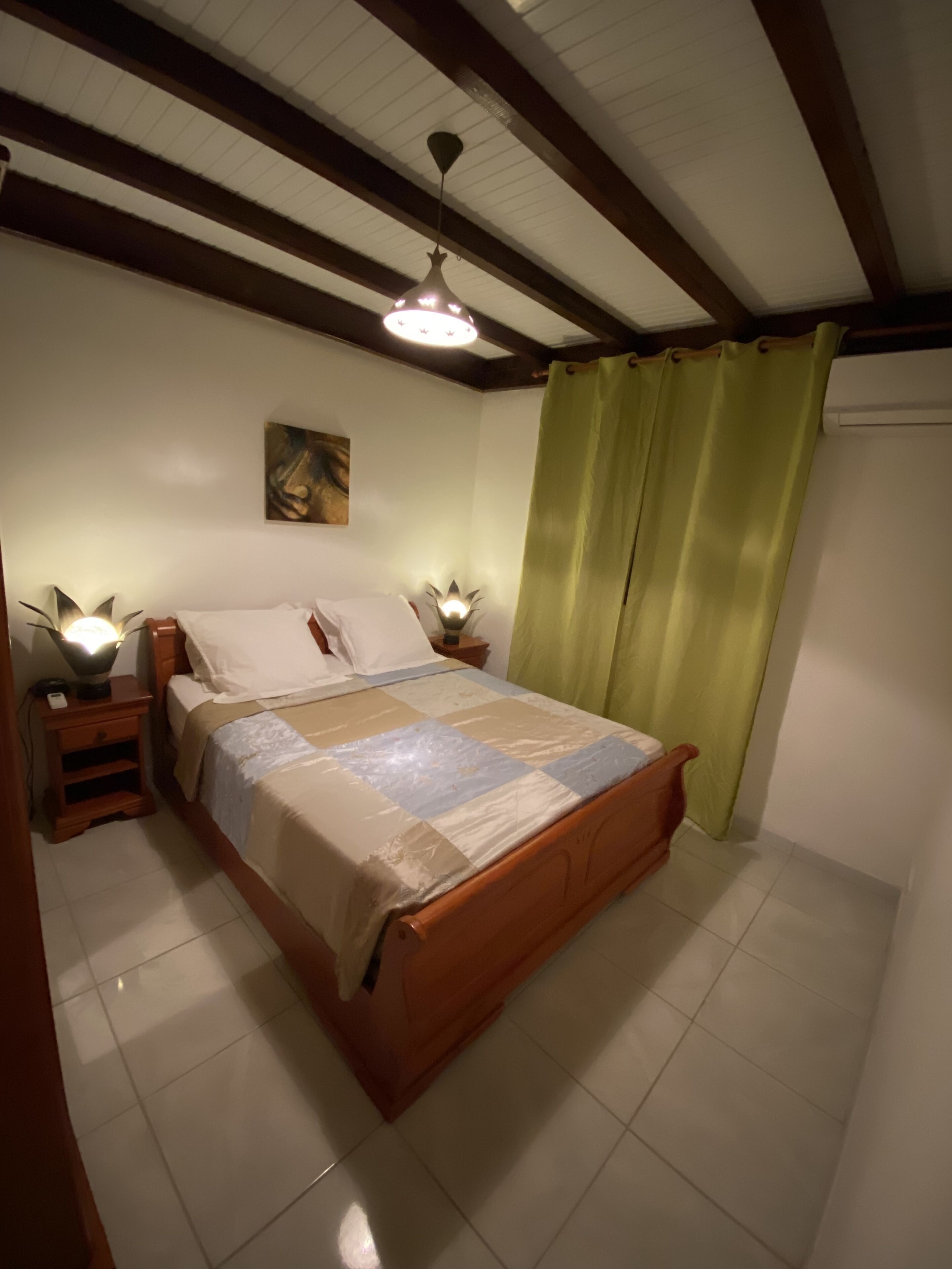 1 多间卧室、熨斗/熨衣板、旅行婴儿床、免费 WiFi