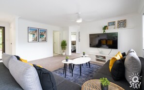 Family Cottage, 2 Bedrooms | Living area | 6-inch LCD TV with cable channels, TV - Parkwood Cottage - Q Stay (Parkwood)