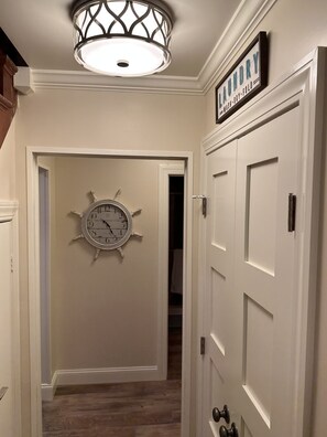 Interior - Beautiful home on Lords Point in Stonington CT with lots of parking on large lot (Stonington)