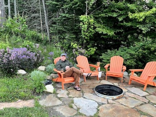 4 Seasons New Home on Beautiful Loon Lake