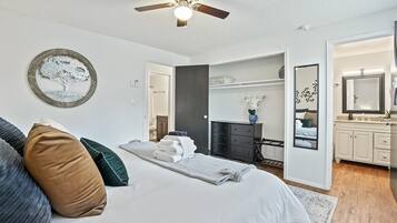 2 bedrooms, iron/ironing board, WiFi, bed sheets