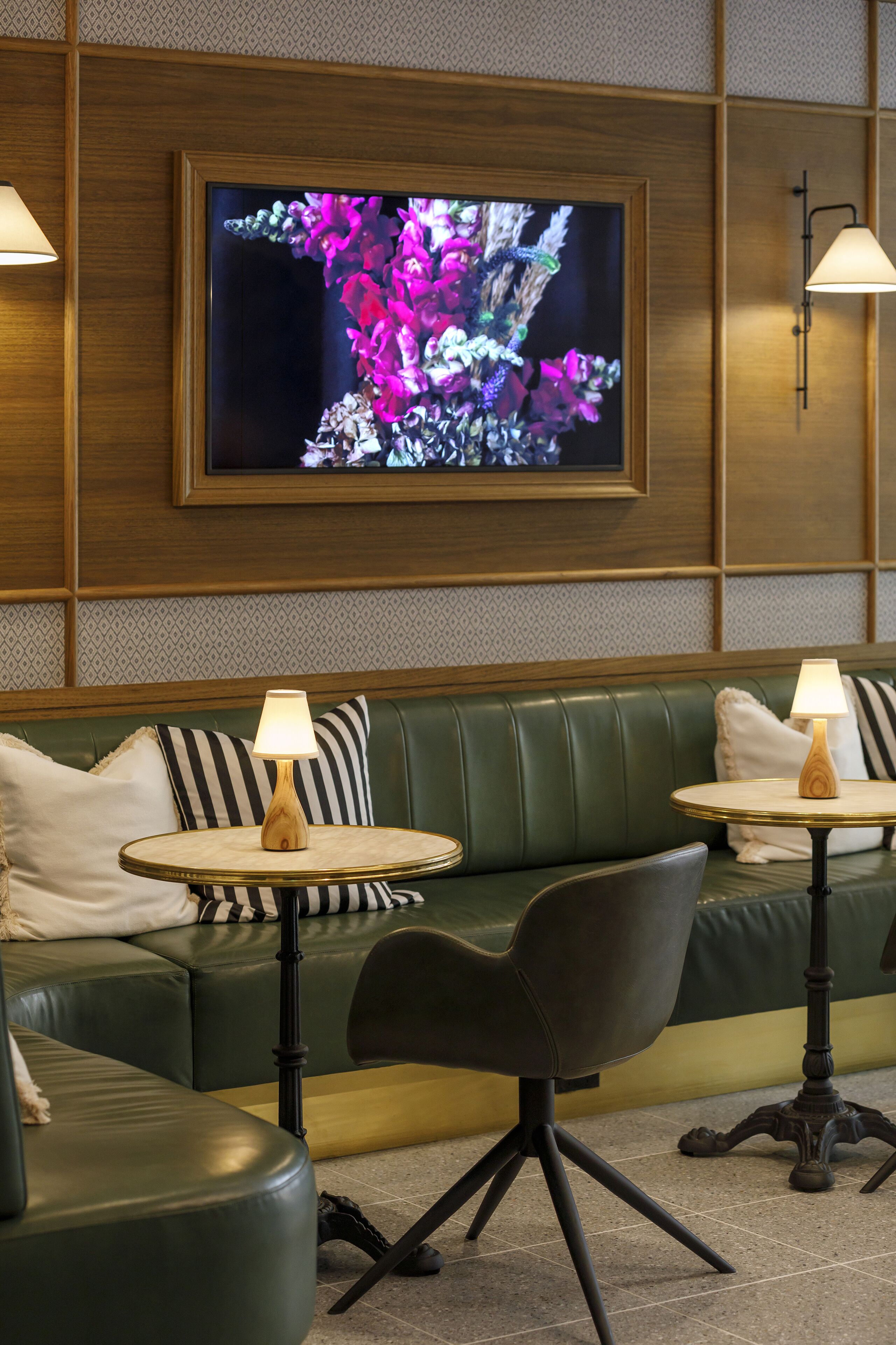 Photo - 202 Elizabeth