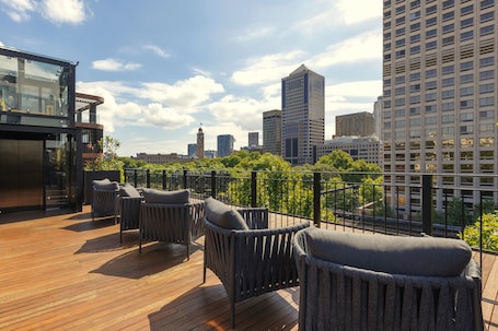 Dachterrasse. 202 Elizabeth