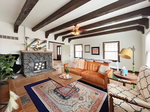 4 Bed/4 Bath Historic Downtown Parkville Home