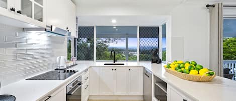 Familie huis, 4 slaapkamers | Privékeuken | Een waterkoker