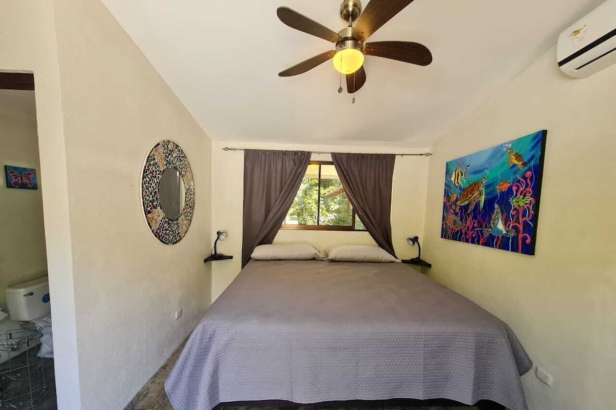 In-room safe, free WiFi