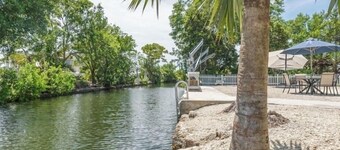 Relaxing Florida Keys canal front home in nature preserve