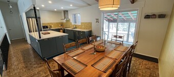 Private all season cottage on the majestic Madawaska River!