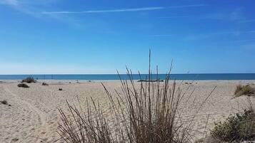 In Strandnähe, Liegestühle