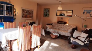 TV - 7km from sea-Private pool-Hilly-Strategic location surrounded by 3 Natural Parks (Toscana)