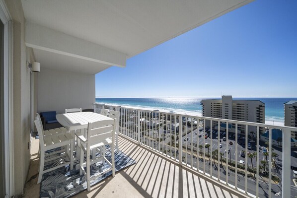 Imagen sin descripción, 1 de 50, botón