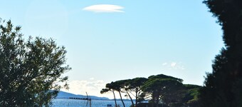 RARE: Maison classĂ©e 3*- 81mÂČ 100m plages & port, climatisatisĂ©e, parking, wifi