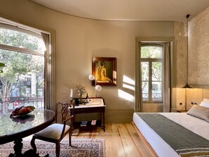 1 bedroom, iron/ironing board, free WiFi, bed sheets - Victoria Studio in our Art Nouveau Townhouse (Porto)