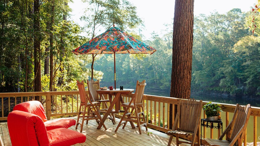 The Bird & Butterfly Inn