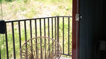 Junior Room, Balcony, Garden View | Hypo-allergenic bedding, down duvets, Select Comfort beds