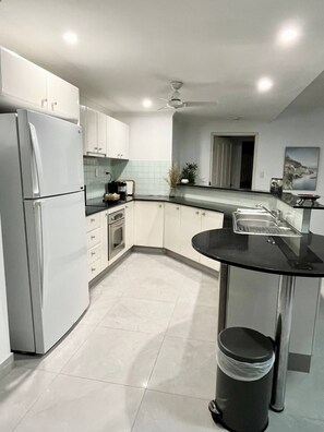 Fridge, microwave, oven, dishwasher