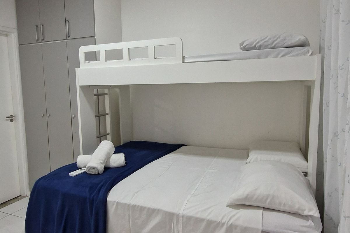 Appartement de base | Literie hypoallergénique, accès au Wi-Fi (inclus), literie fournie