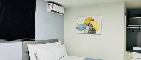 Studio Suite, 1 Bedroom, Kitchenette | Premium bedding, minibar, individually decorated, individually furnished