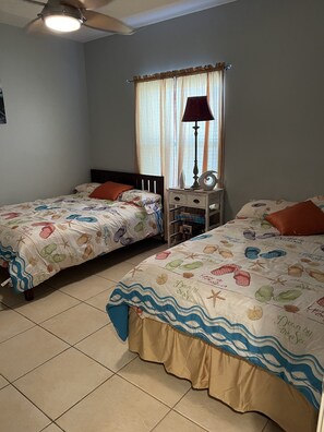 2 bedrooms, iron/ironing board, free WiFi, bed sheets