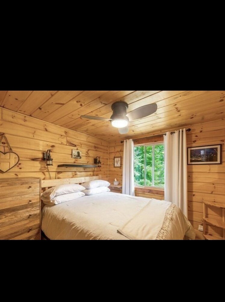 Adorable Northwoods cabin Iron River Vrbo