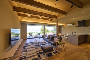 Deluxe Suite | Interior - Setouchi golf resort Villa (Takehara)