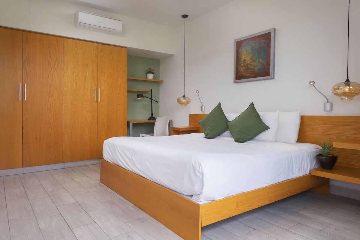 2 habitaciones y caja de seguridad en la habitación