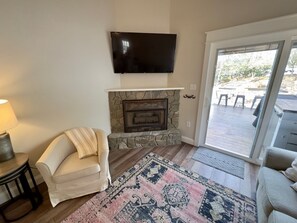 Smart TV, fireplace, offices
