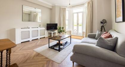 Olympia's Torch – 1 Bedroom in Kensington
