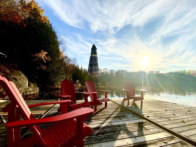 Beautiful Waterfront Cottage w/ Swim Spa Hot Tub, Sleeps 19