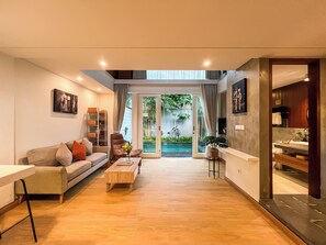 32 インチのスマートテレビ (デジタル放送視聴可)、テレビ