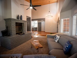 Smart TV, fireplace, books