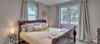 Sunshine BNB in Downtown Cola- walk to 5 Parks!